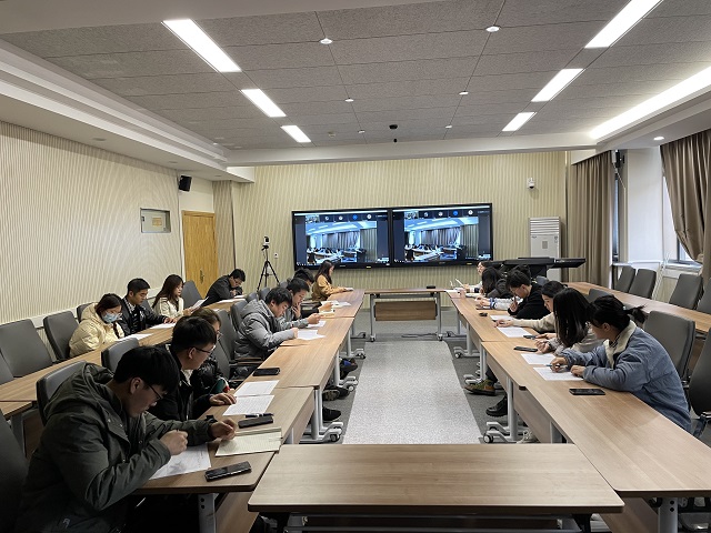 12bcb92e1c394f4c94100a48bbee40c6.jpg 会议现场3.JPG