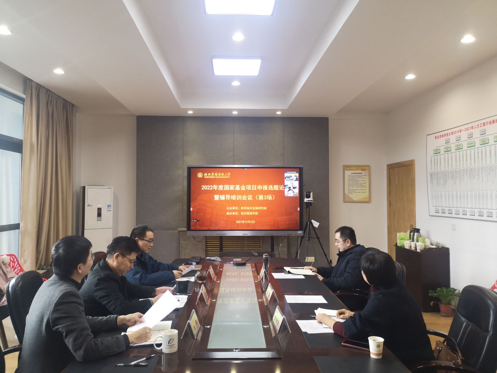 eabef28195344fc1baebe381a4e89d5b.jpg eabef28195344fc1baebe381a4e89d5b.jpg