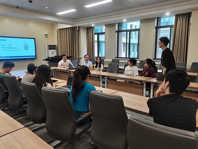 22418ce91fb24c1e94096ec215ddfee4.jpg 2.jpg