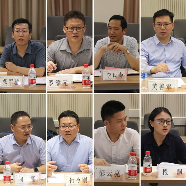 9d35ddd54b3b4075b3f22feeeb4d9bab.jpg 3座谈交流.jpg